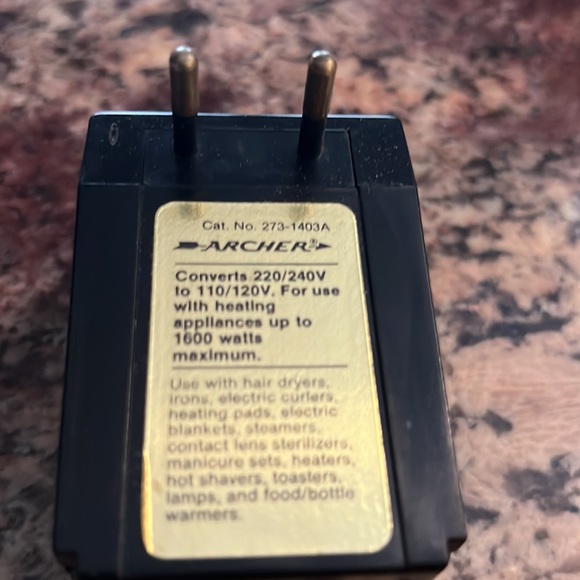 Vintage Foreign Travel Voltage Converter & Adapter Plug Set in hard case, works! - Picture 4 of 8